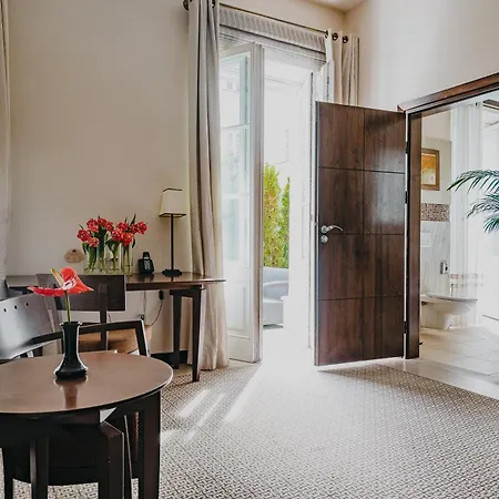 Mamaison Le Regina Boutique Hotel-3